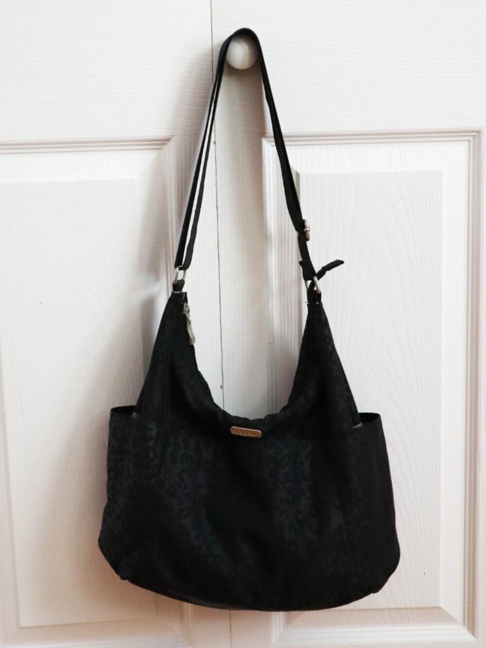 Baggallini Black Leopard Print Nylon Hobo Crossbody Bag Adjustable Strap Travel